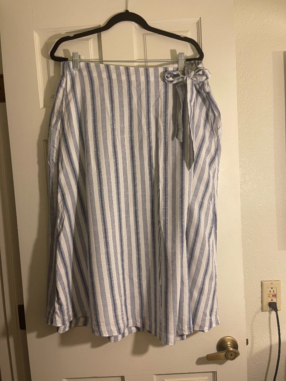 Women's XL blue and white striped long wrap skirt coastal classic lightweight